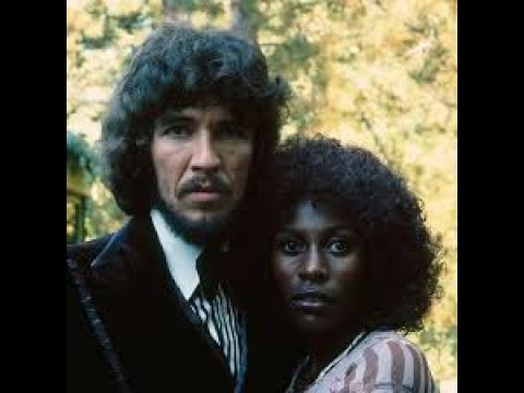 Elton John & Brian & Brenda Russell - Tell Me When the Whistle Blows (1976)