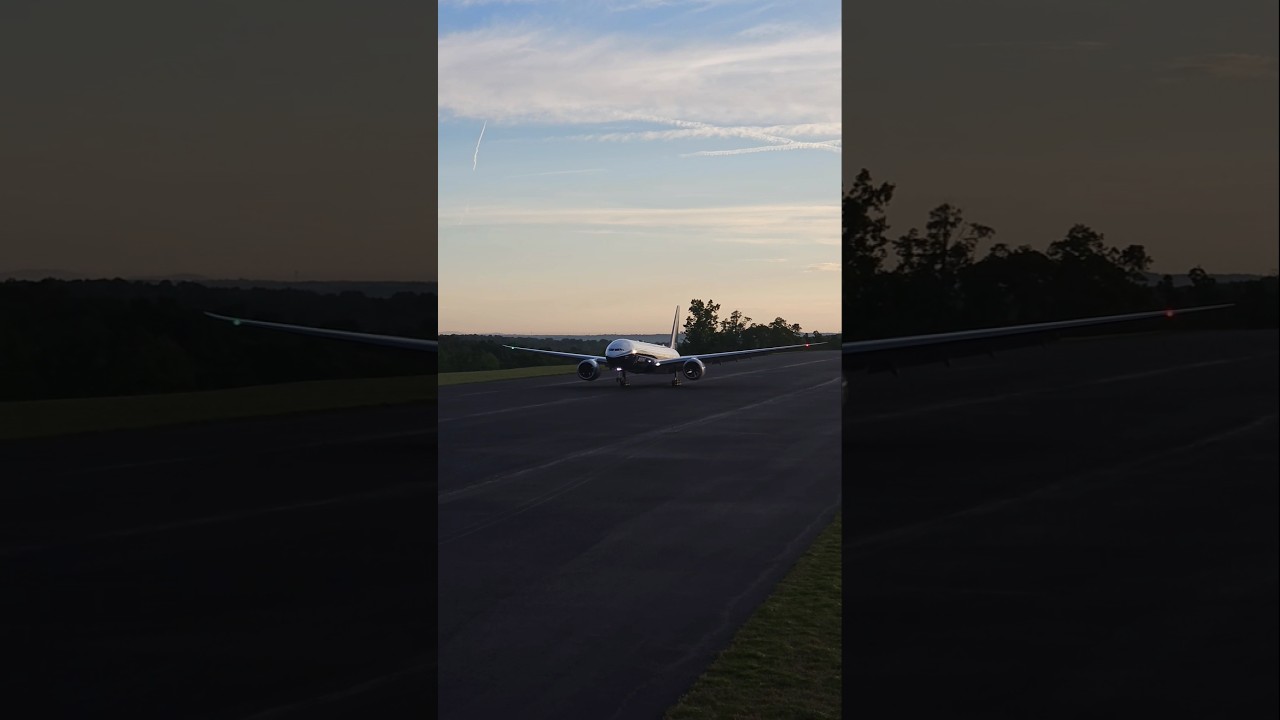 Boeing 777X Lands Perfectly ✈️