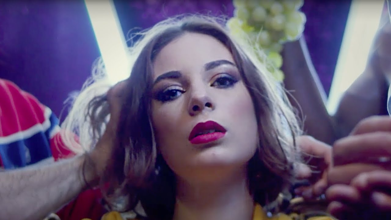 Therapie TAXI ft. Roméo Elvis - Hit Sale 🎶 | Clip Officiel & Dernier Single 'Eté 90'