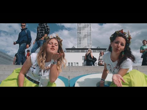 CHINASKI - Million $ letí do vzduchu.