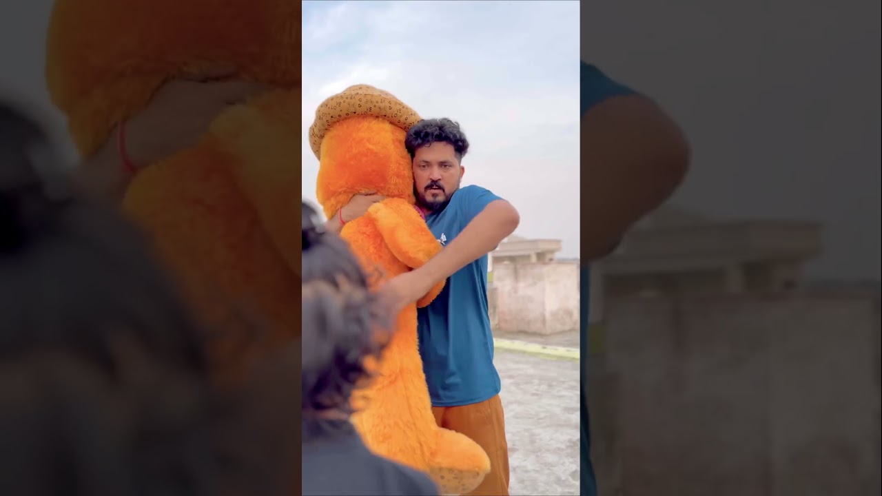 जल्दी भागो! 😂 मजेदार कॉमेडी शॉर्ट्स