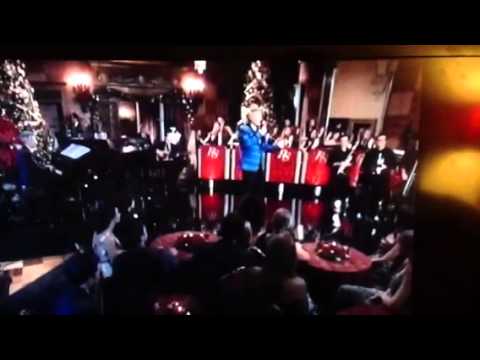 Rod Stewart's 'Let It Snow' 🎶