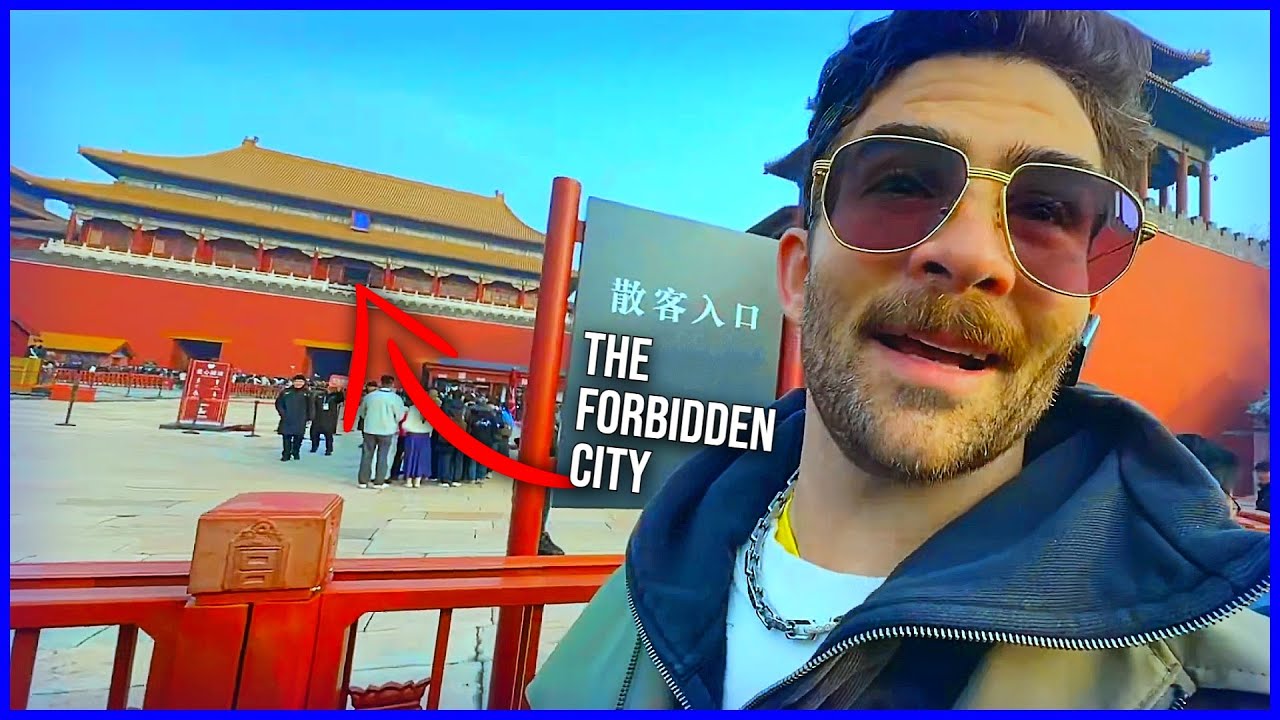 Hasanabi Explores China's Forbidden City 🏯