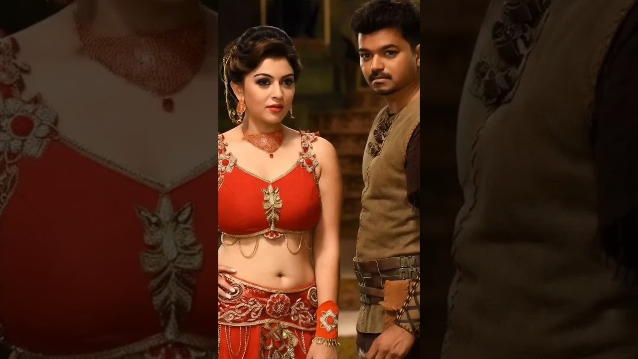 Vijay Thalapathy & Kajal Agarwal's Viral Moment 💋