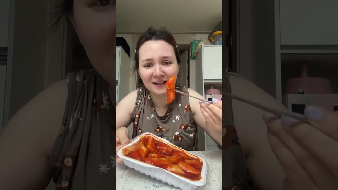Tokpoki Mukbang Delight 🥰