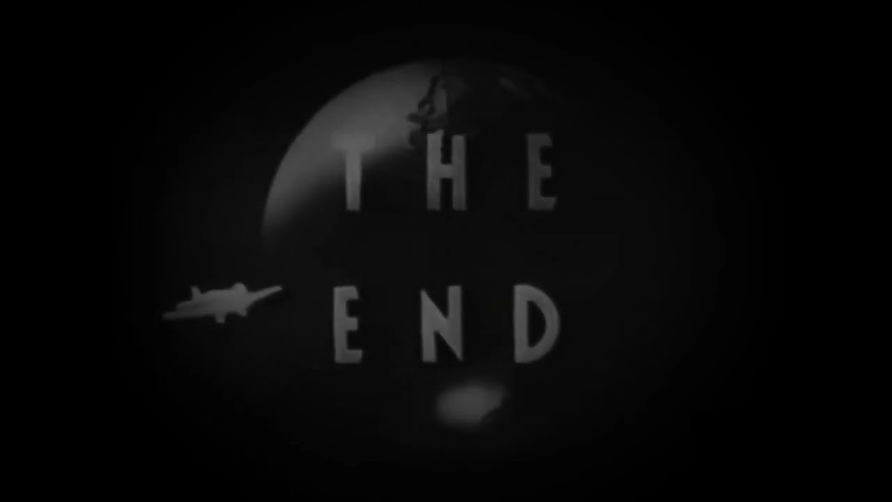 Universal Logo from 1933’s 'By Candlelight' 🕯️