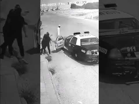 ⁧‫تم القبض‬⁩ على شخص‏إثر اعتدائه على ذويه وتهديدهم بسلاح أبيض والاعتداء على رجل الأمن بالرياض