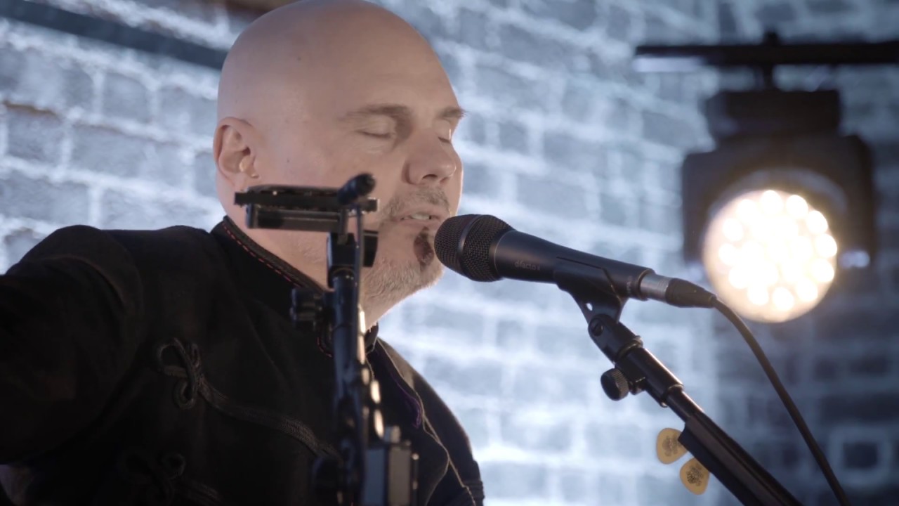 Billy Corgan Performs 'Tonight, Tonight' Live at RSA 🎸