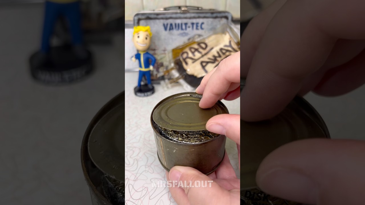 Unboxing 60-Year-Old Fallout Shelter Survival Chocolate 🍫