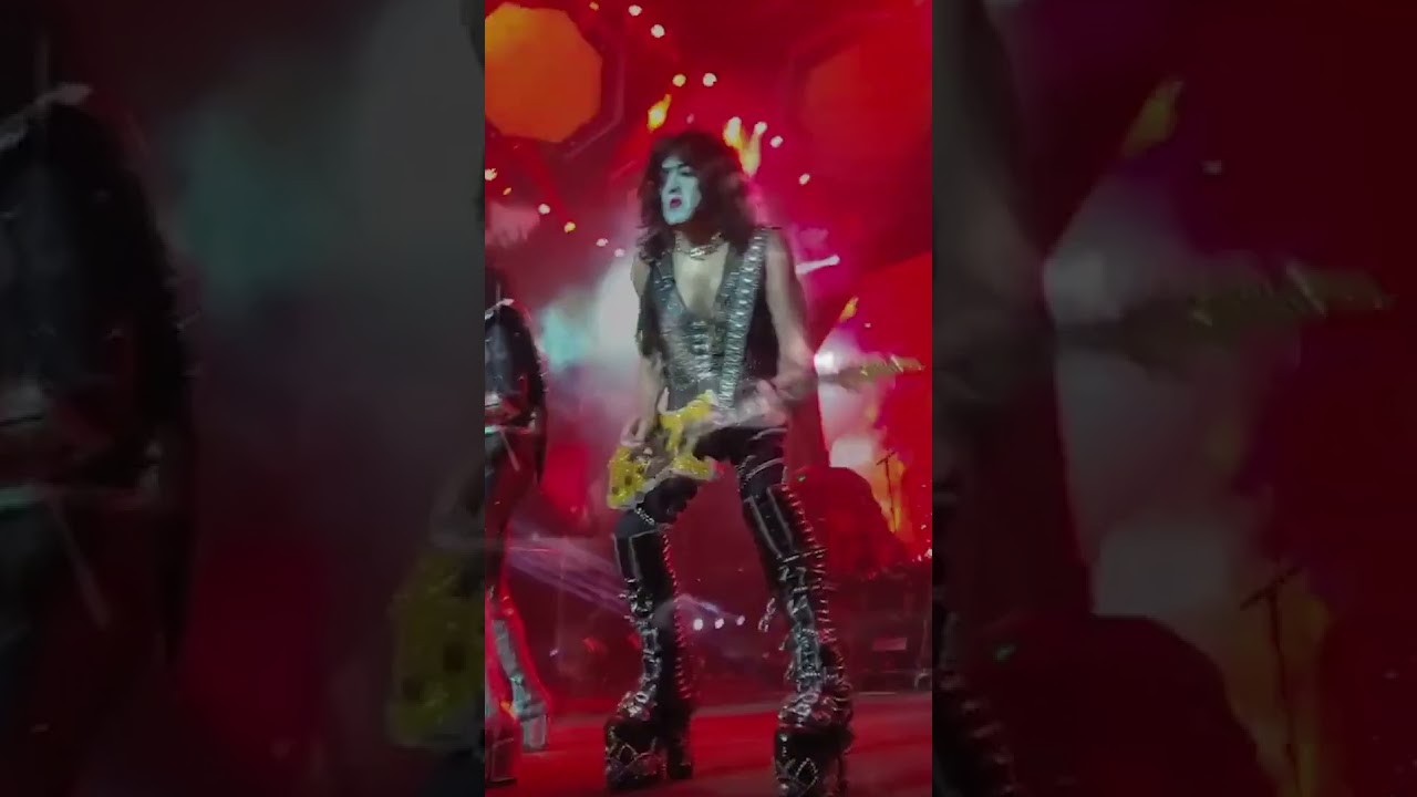 KISSTORY: 'Detroit Rock City' Single (July 1976)