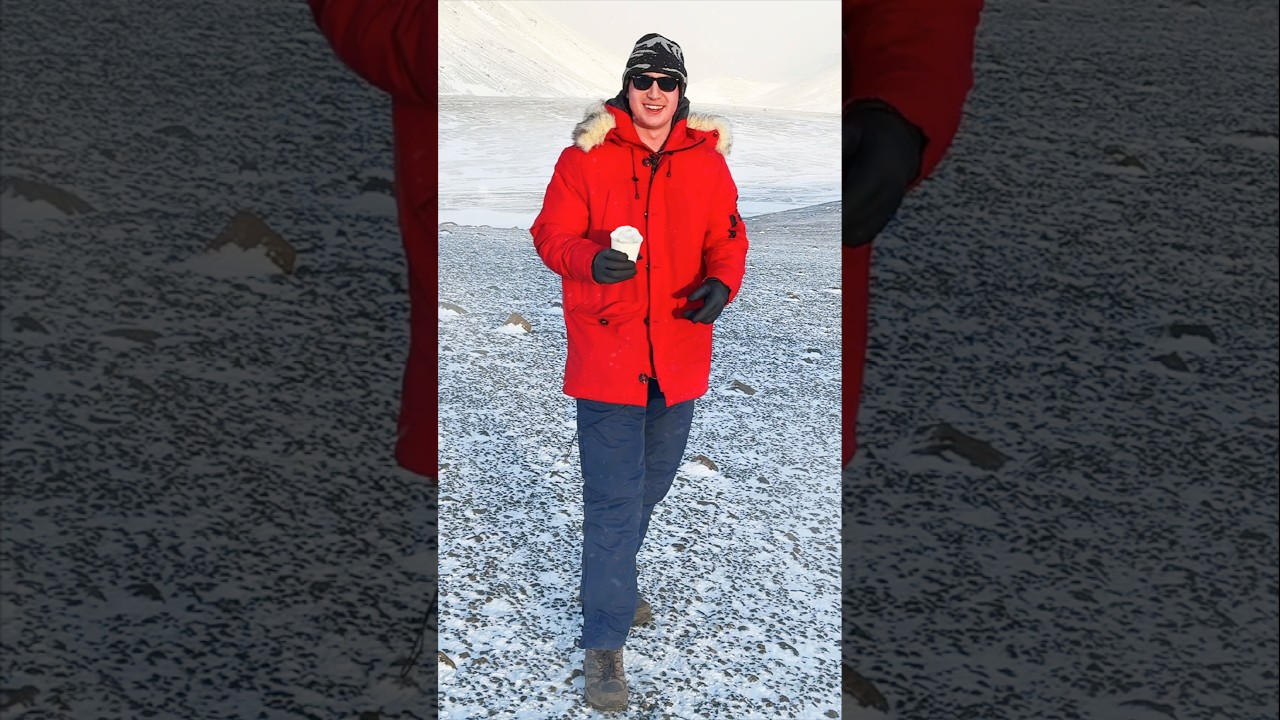 Bring Home Pure North Pole Snow βοΈ β Perfect for Gifts & Decor