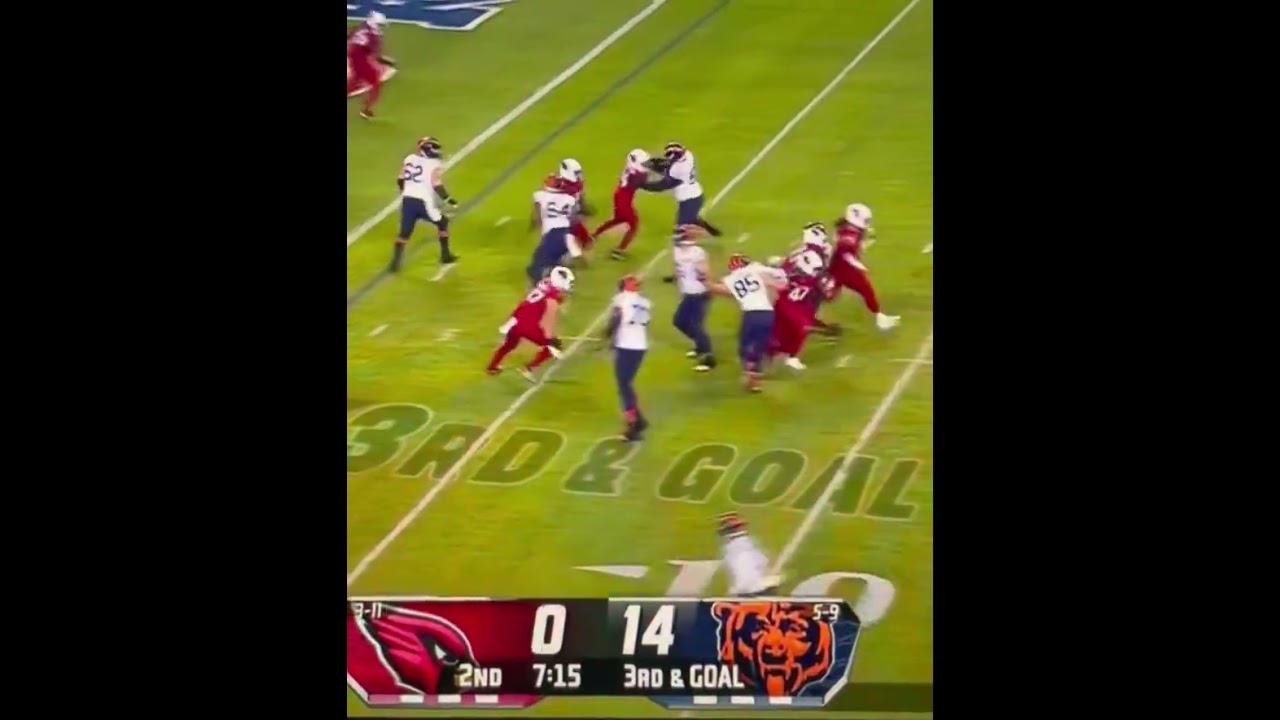 Mercedes Lewis Shines with 21-0 Lead in NFL Game 🏈