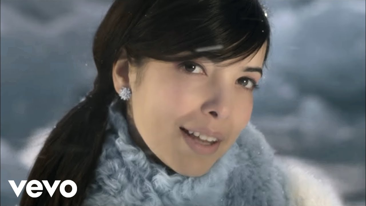 Indila - Love Story (Official Video) 🎶