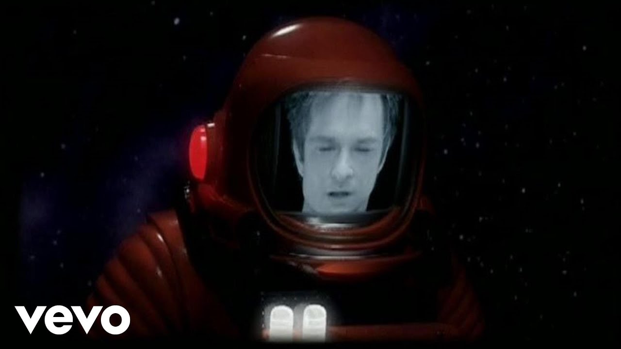 David Hallyday's 'Satellite' 🎶 - Official Music Video (2004)