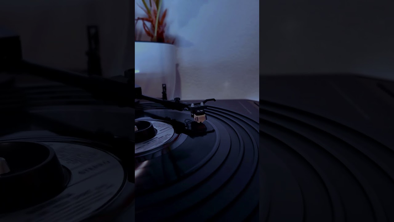 Mozart Vinyl Flow 🎶 | Soothing Piano Melodies on Vinyl