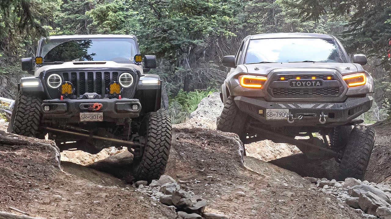 Tacoma vs. Gladiator: Off-Road Battle π»