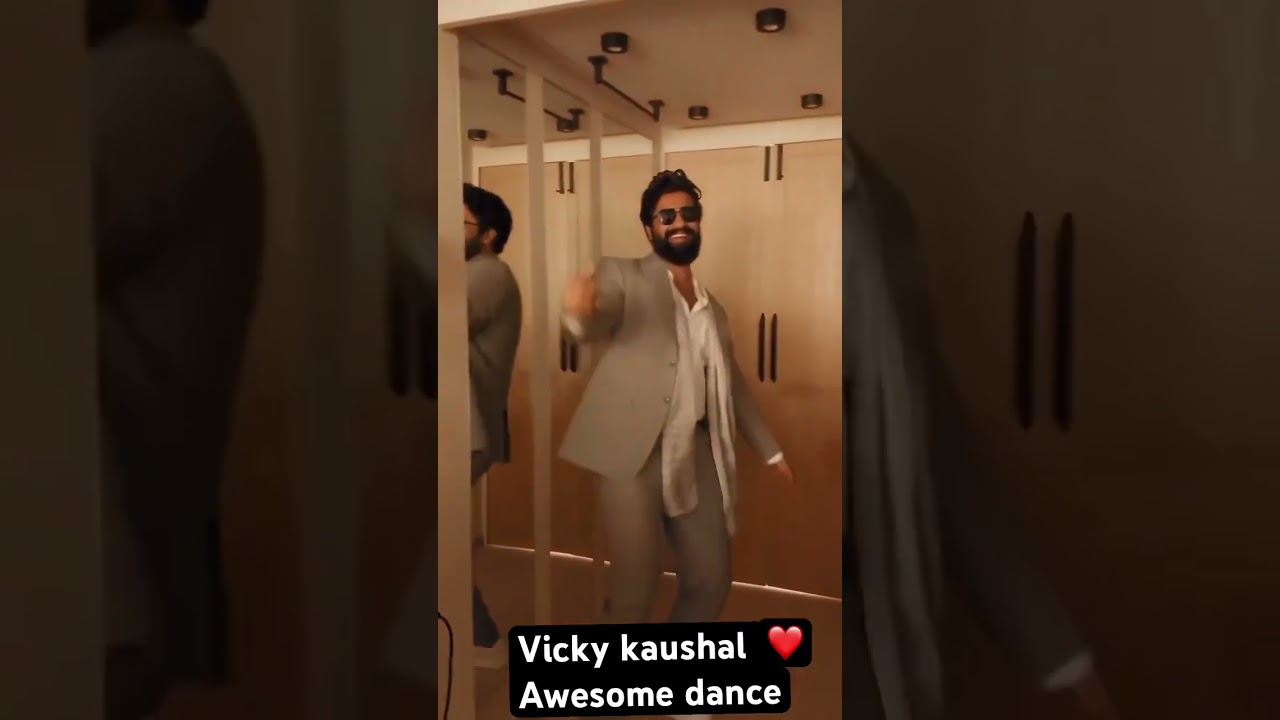 Vicky Kaushal's Amazing Dance Moves ❤️