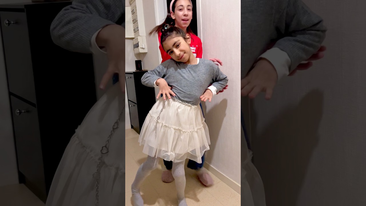 Papa, Regarde Comme Je Suis Belle! 😄