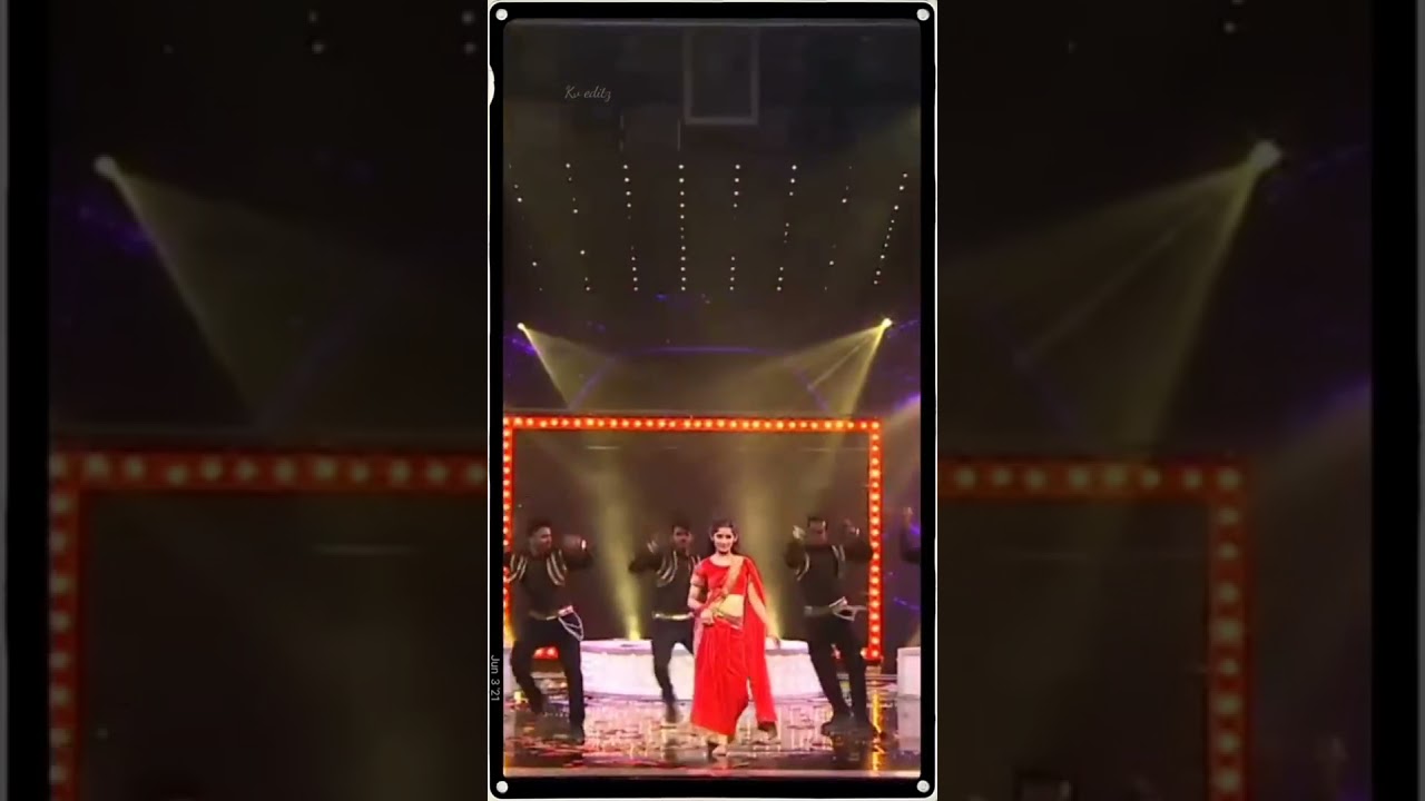 Vartika Jha's Stunning Dance Performance on 'Chammak Challo' from Ra One 🎶