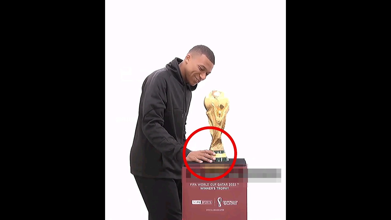 Avoid Touching the World Cup 🏆