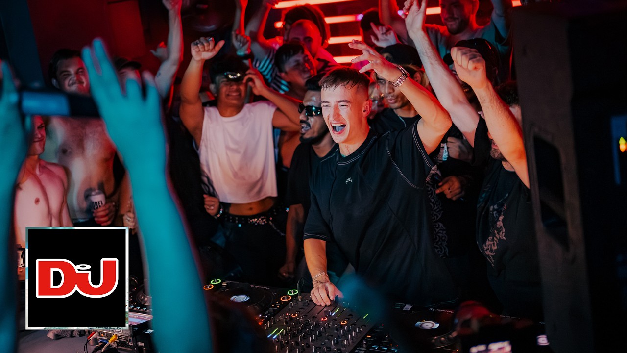 AZYR Live: Techno, Acid & Trance Set from DJ Mag HQ ๐ถ