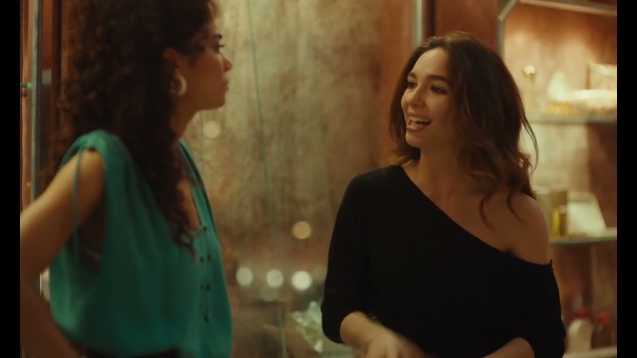 FUORI di Mario Martone (2025) - Clip 'Profumeria' 🎬