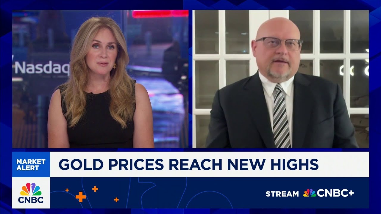 Gold prices could reach $4,400 in the first half of 2026, says TD Securities' Bart Melek