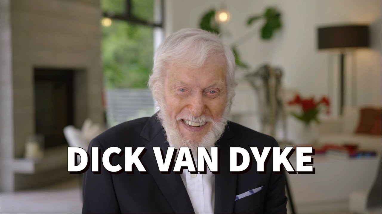 Dick Van Dyke Honors Julie Andrews at AFI Gala 🎖️