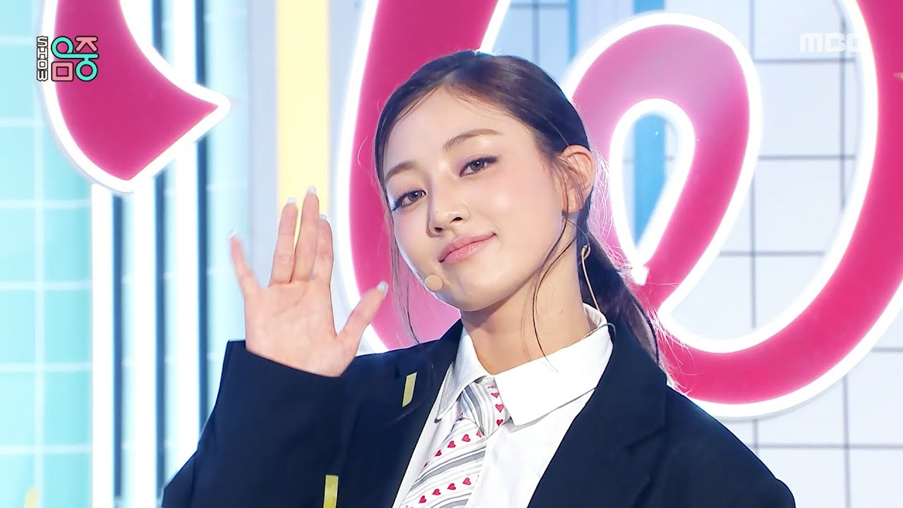 TWICE Performs 'This Is For' on Show! MusicCore 🎶