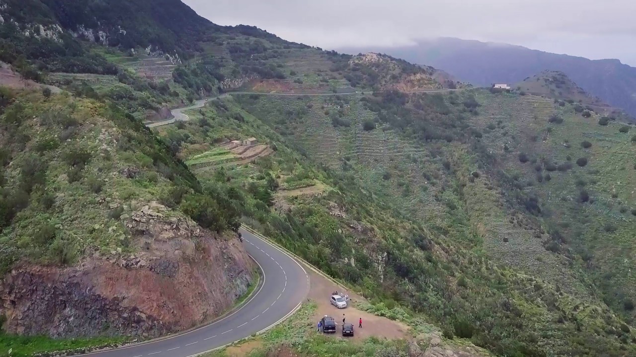 DJI Mavic Shots in La Gomera's Valle Areas ๐
