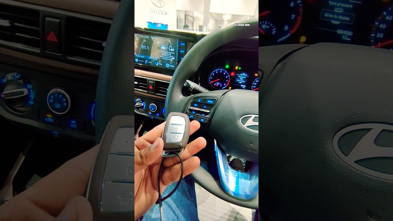 Hyundai Aura SX CNG Dashboard & Key Design β€οΈ