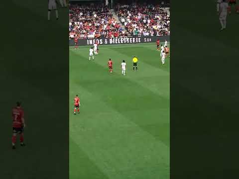 Mais Kroupi est inarrêtable ! #ligue2bkt #lorient #football #foot #soccer