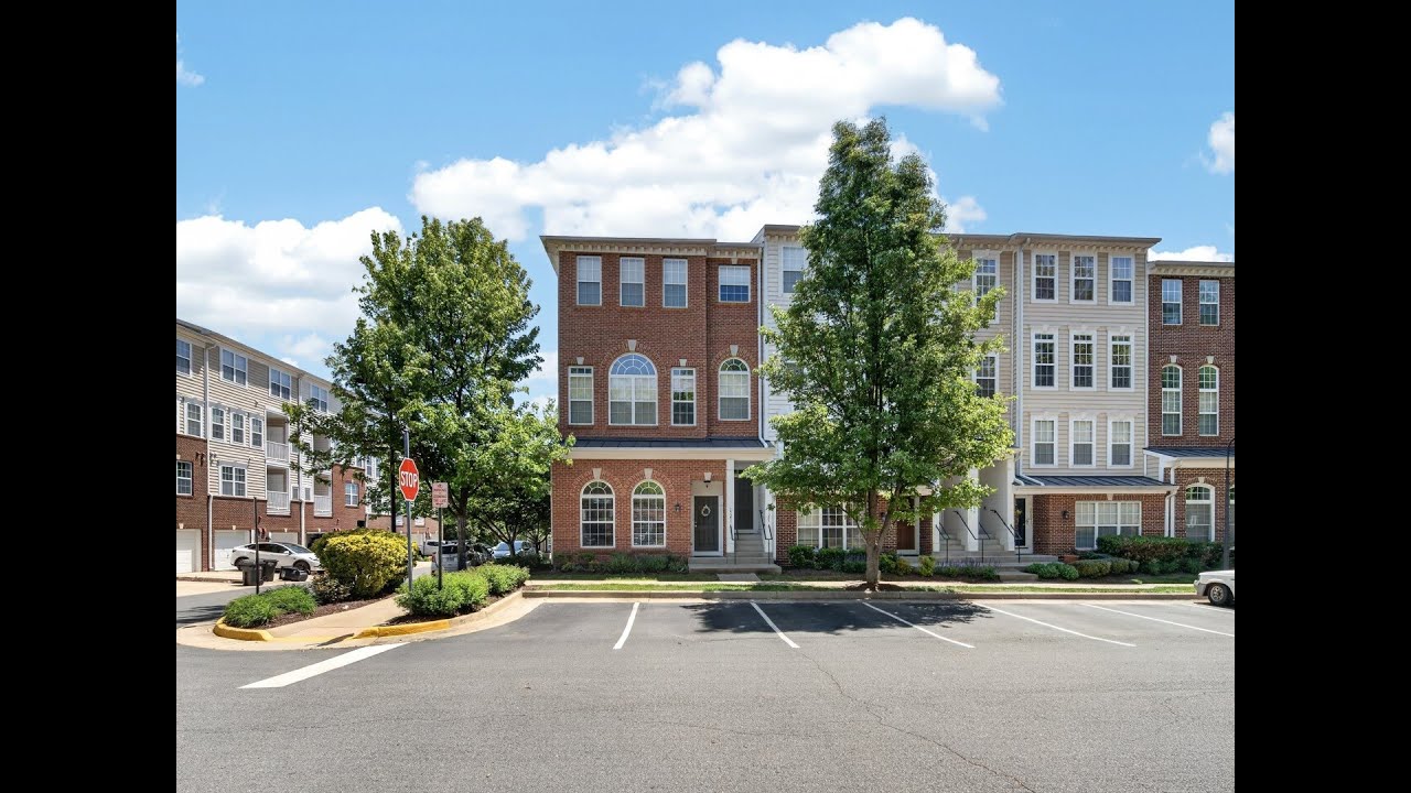 15251 Avens Creek Dr, Haymarket, VA | Coldwell Banker
