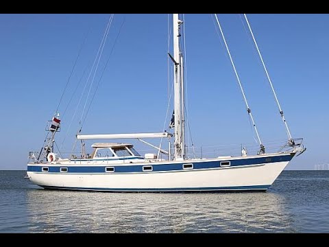 Hallberg-Rassy 49 – Bluewater icon with new teak deck