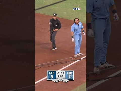 Miggy Ro with BAREHAND play 😱 #Dodgers #worldseries #miguelrojas