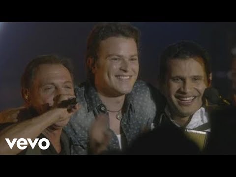 Ya Lo HabĂa Vivido (Vuelve en Primera Fila - Live Version) by Franco De Vita feat. Gusi & Beto