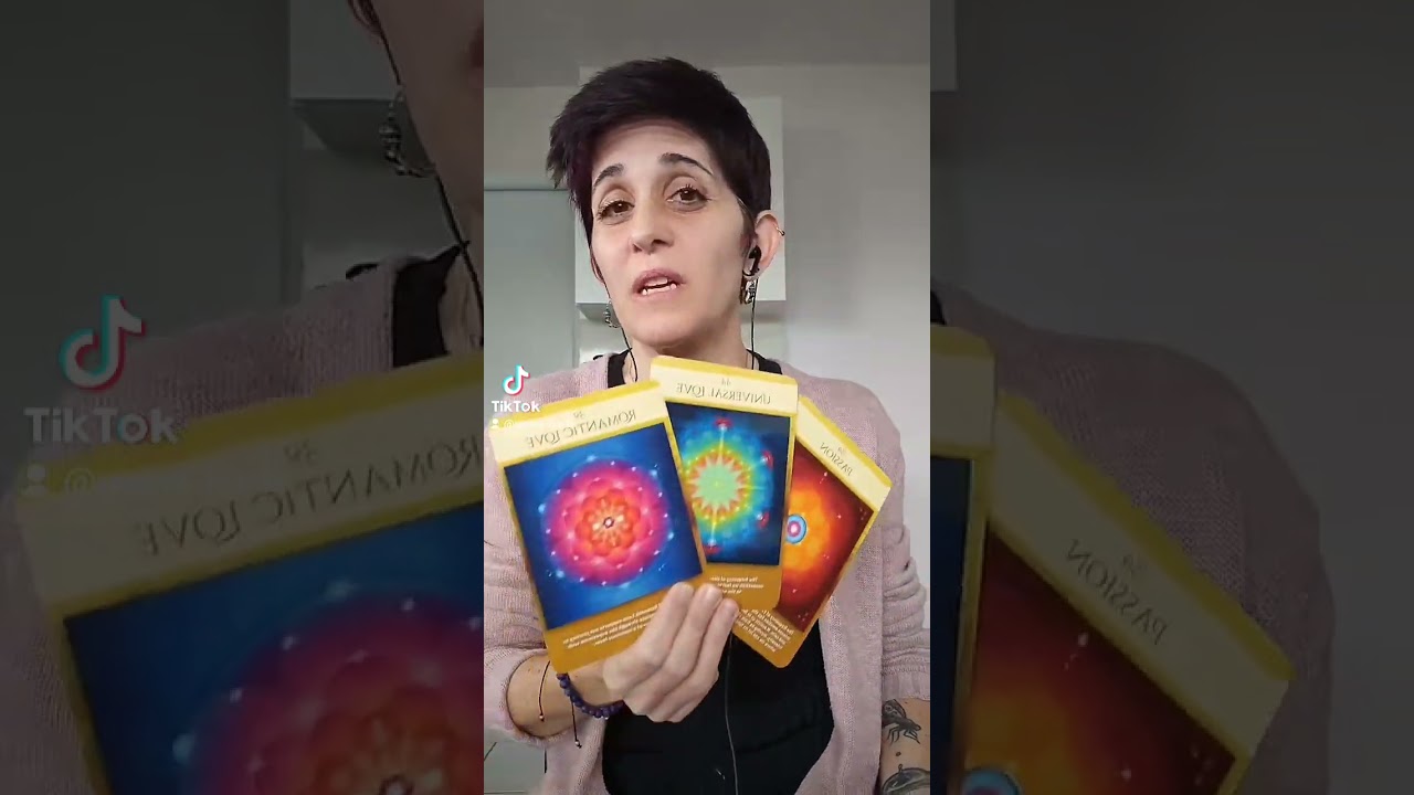 Unlocking Love & Spiritual Growth: A Solo-Polyamory Woman’s Journey to Enlightenment ✨