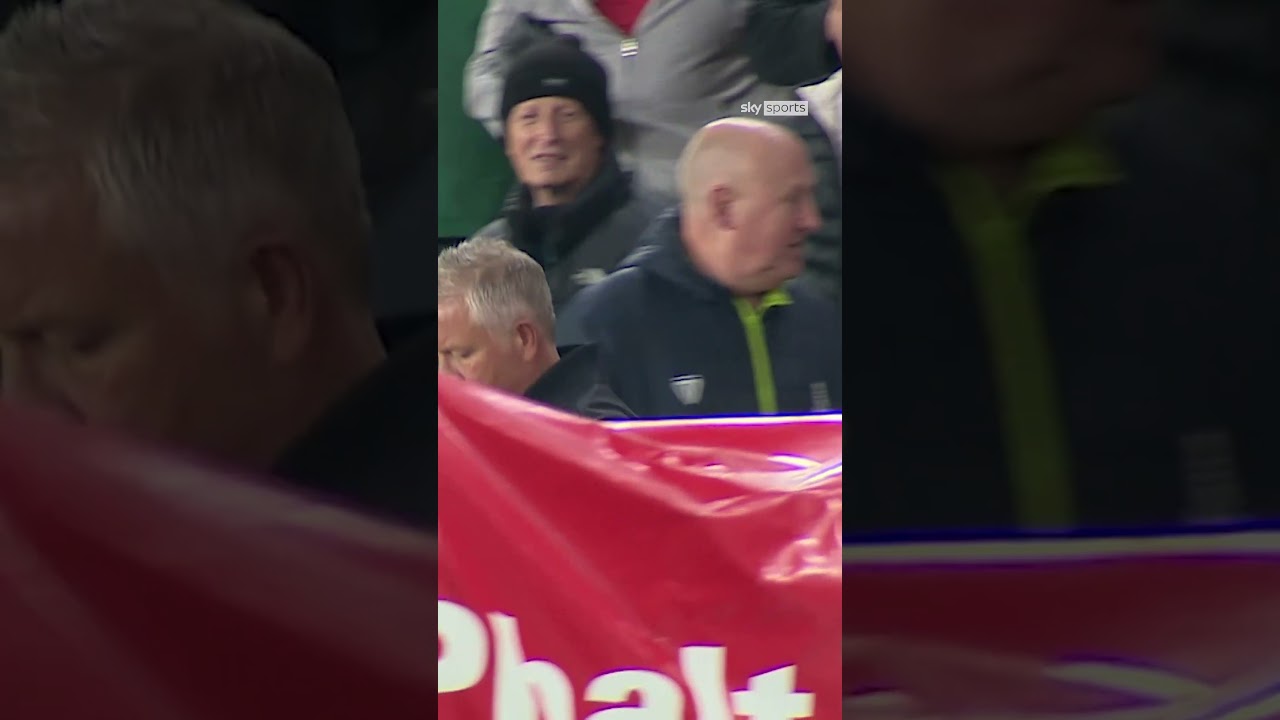 Chris Wilder Red Card for Kicking Ball at Fan 🟥