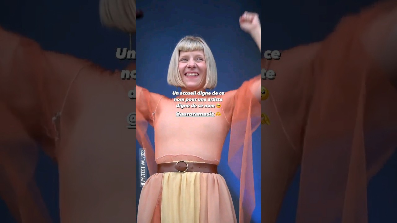 Aurora Performs 'Cure For Me' at VYV Festival 🎶