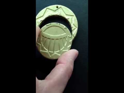 Proto médaillon cités d'or (neodymium + pigment or)