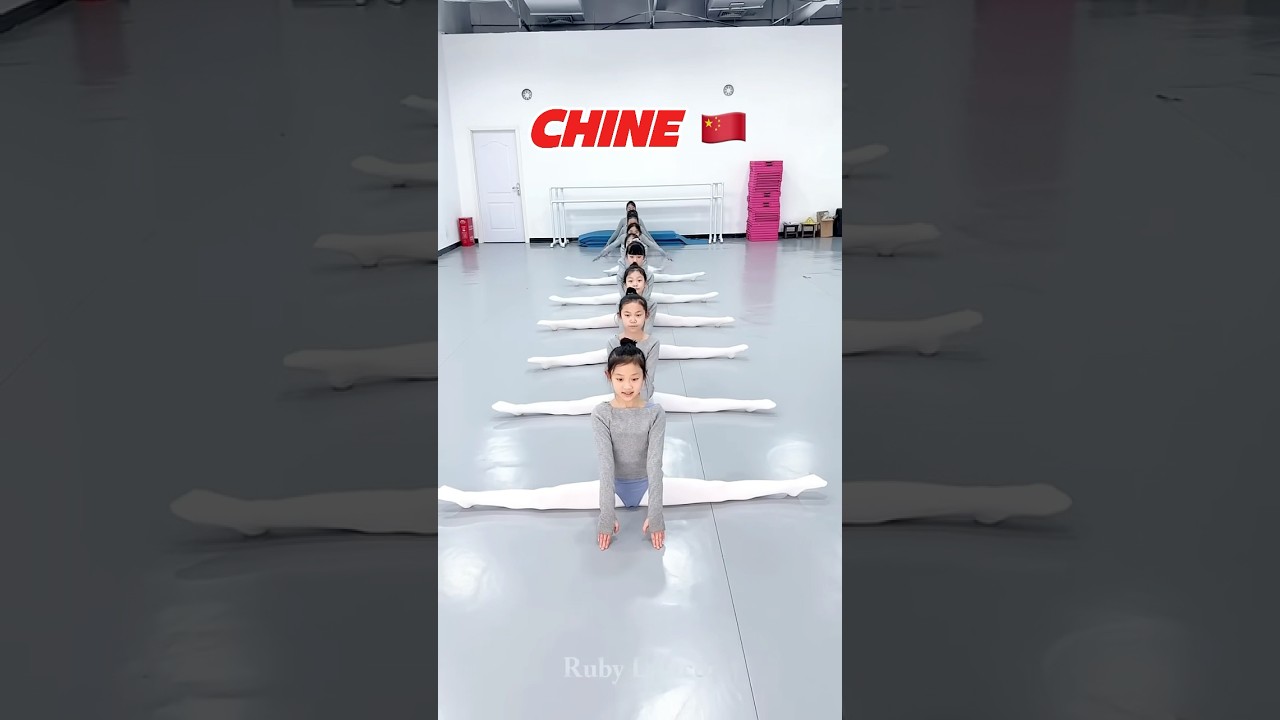 Qui maîtrise le mieux le grand écart facial? 🤸‍♂️