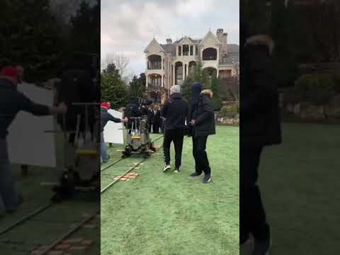 Айсултан Сеитов на съемках клипа "a lot" 21 Savage