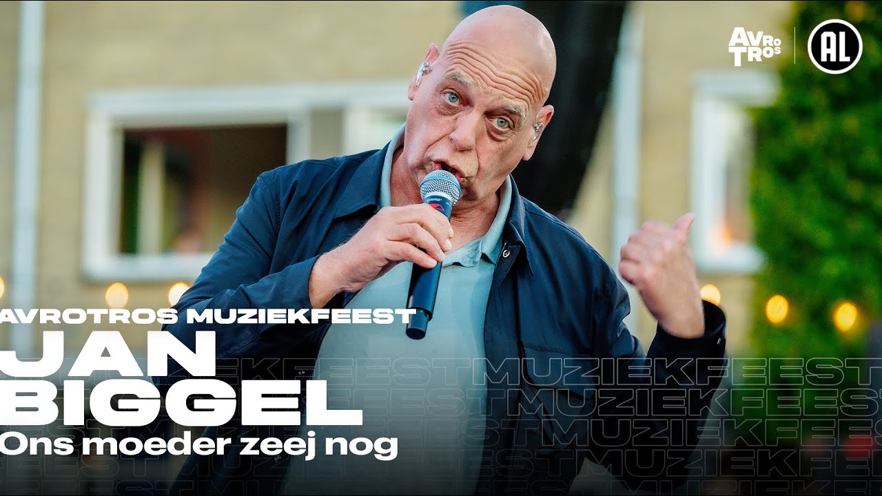 Jan Biggel zingt 'Ons moeder zeej nog' live 🎶