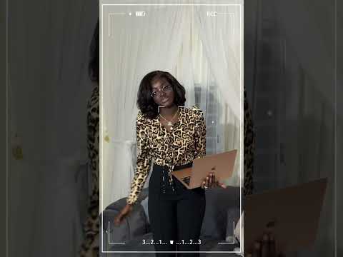 Fatou Ndiaye, 1M followers Snapchat : MERCI !!!