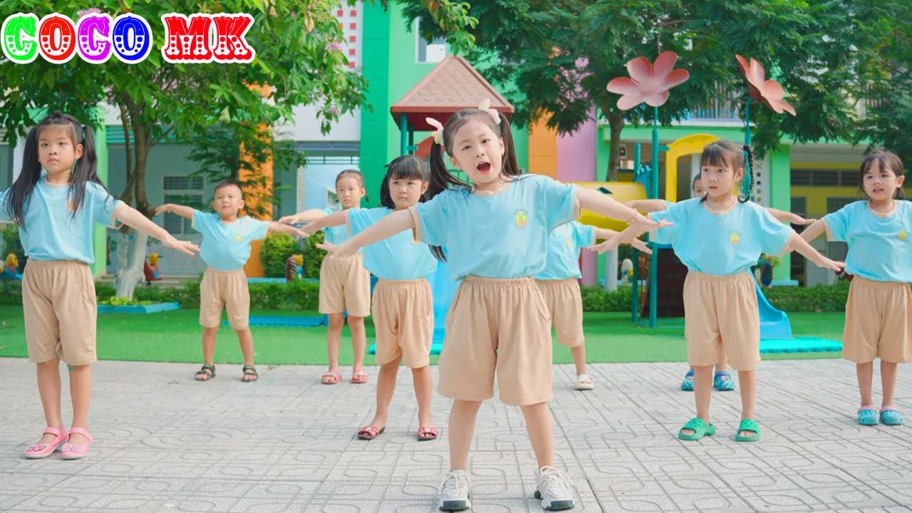 Cô Dạy Em Tập Thể Dục Buổi Sáng 🌅 Bé Khánh Vy