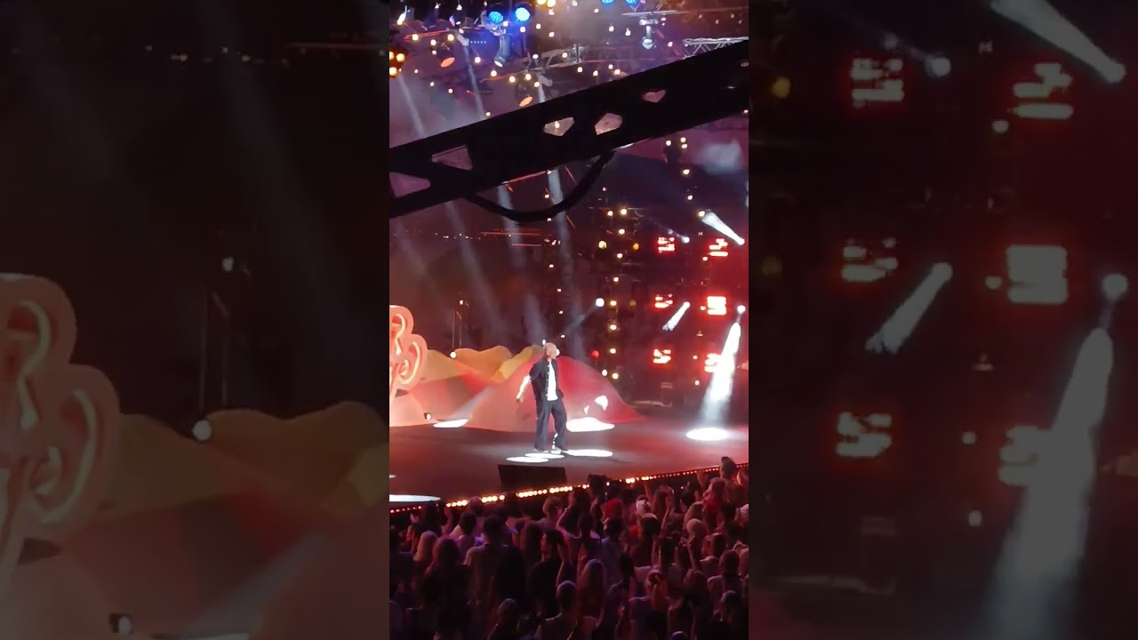 Gad Elmaleh à Juan-les-Pins pour une comédie à la plage