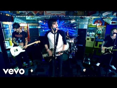 Boys Like Girls - Love Drunk (Official Video - Clean)