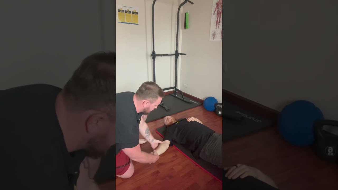 Guide to Relocating a Dislocated Shoulder 🤕