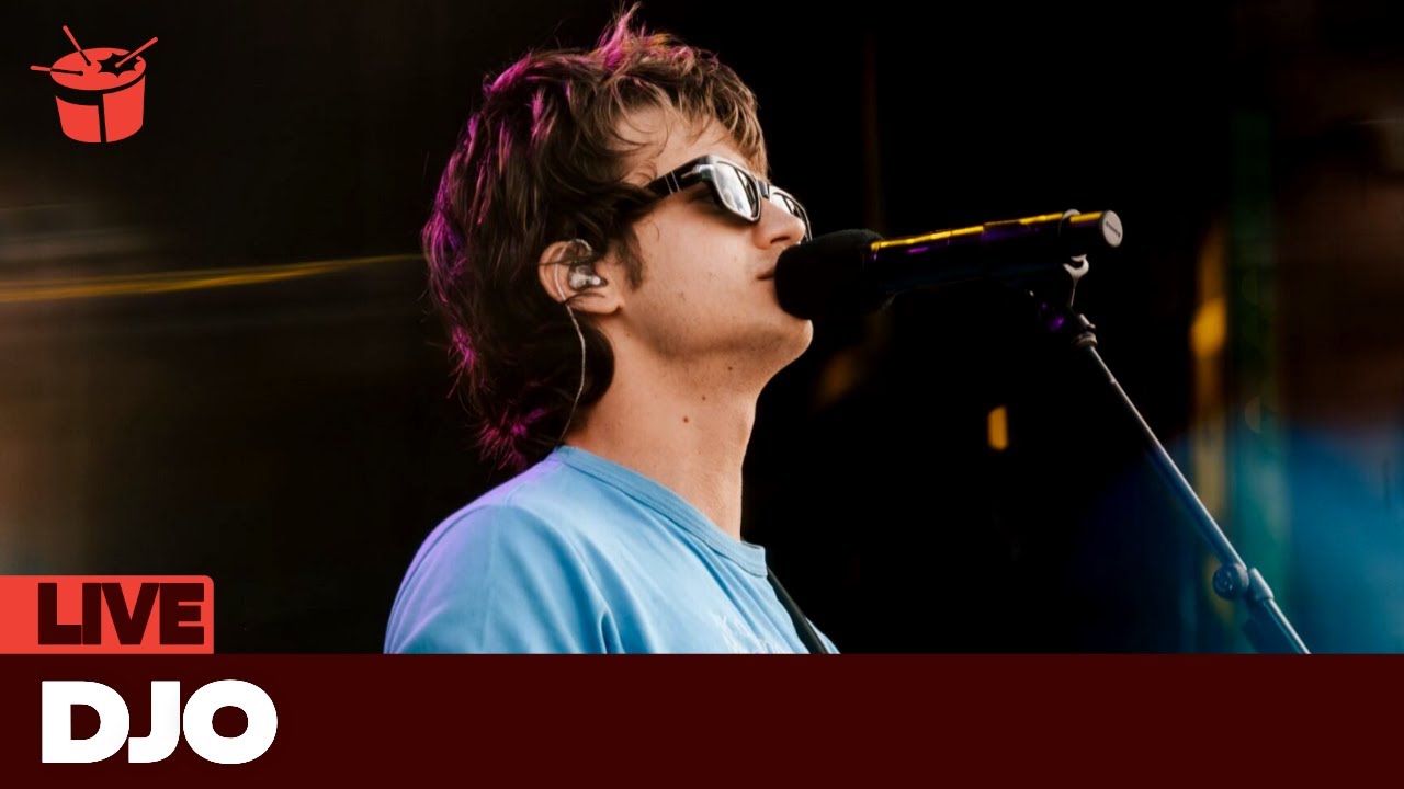 Djo Live Performance of 'End of Beginning' at Laneway 2025 🎸