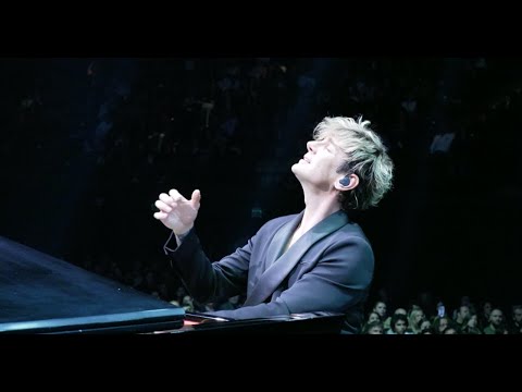 MAKSIM — Gymnopédie — Live in Istanbul